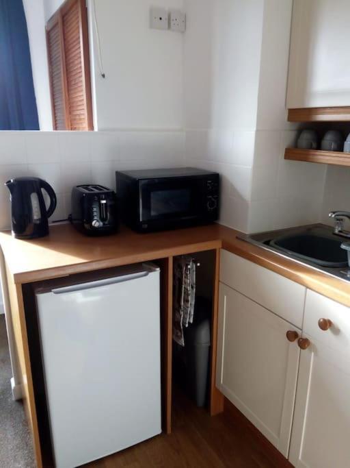 Apartment With Heated Pool & Close To Beach Paignton Exterior photo