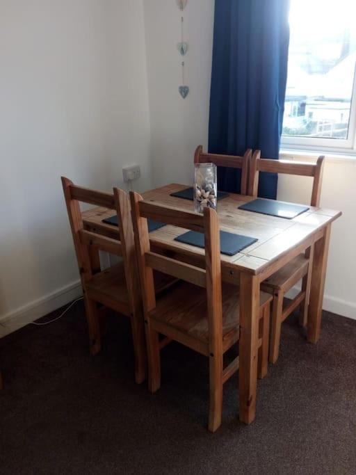 Apartment With Heated Pool & Close To Beach Paignton Exterior photo